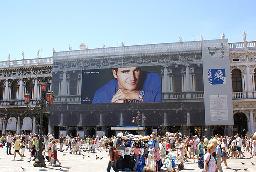 federer op San Marco Reclame op het San Marco plein: Roger Federer voor Rolex